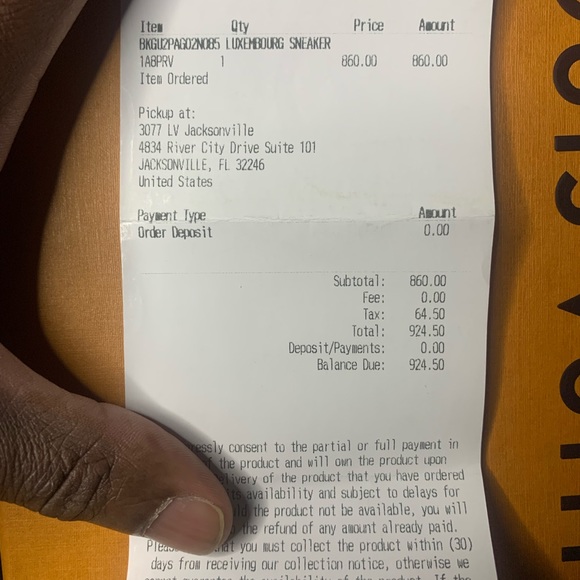 Louis Vuitton Luxembourg Reflective Sneaker. - Picture 5 of 5